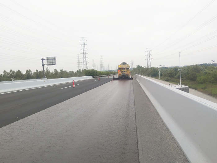 加粘磨耗層主圖